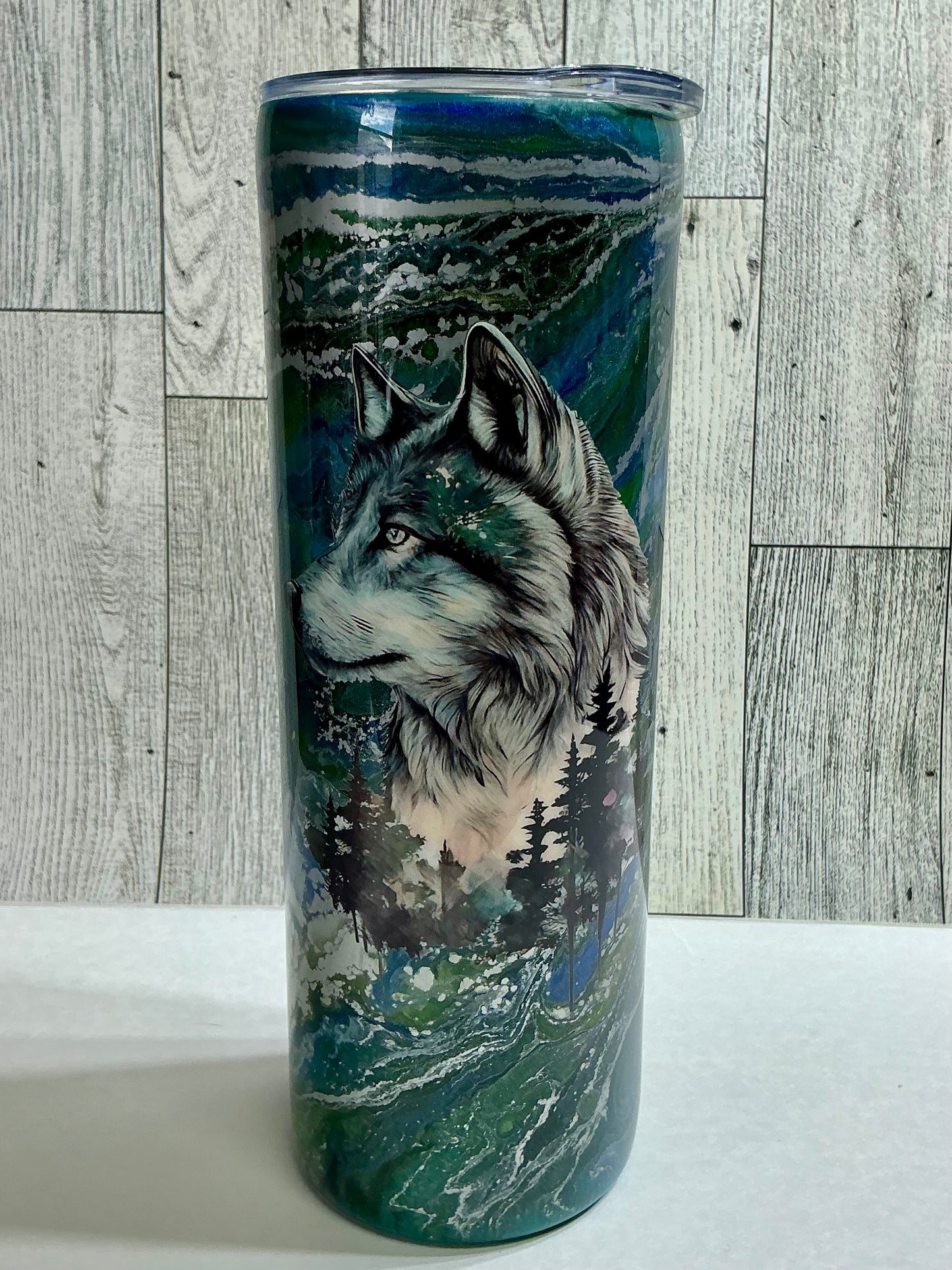 Snowy wolf tumbler