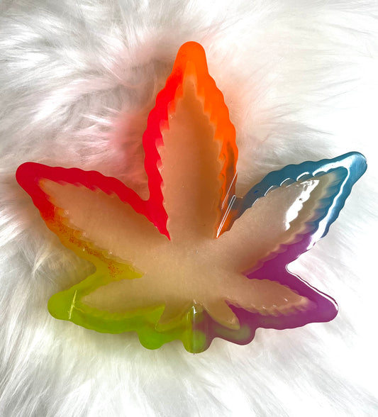 Neon Rainbow 420 Leaf Ashtray