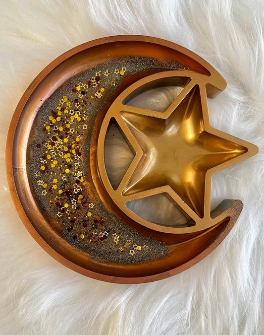 Half Moon and Star Dish (gold) EVE